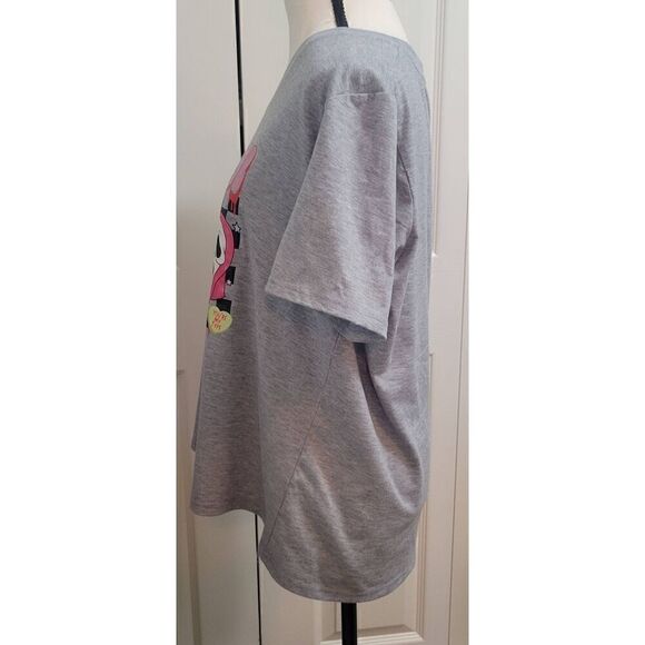 Valentine Vibes Horror Vneck Tee Size XL Ghost Face, Michael Myers, Jason - Picture 2 of 6